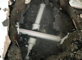 红山阳台漏水维修公司为您分享楼上楼下漏水怎么处理