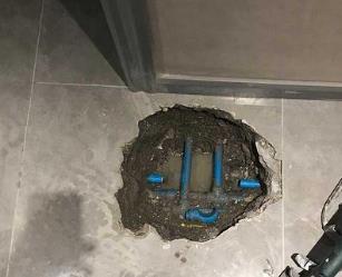 红山阳台漏水维修公司分享下暖气管道漏水的原因有哪些